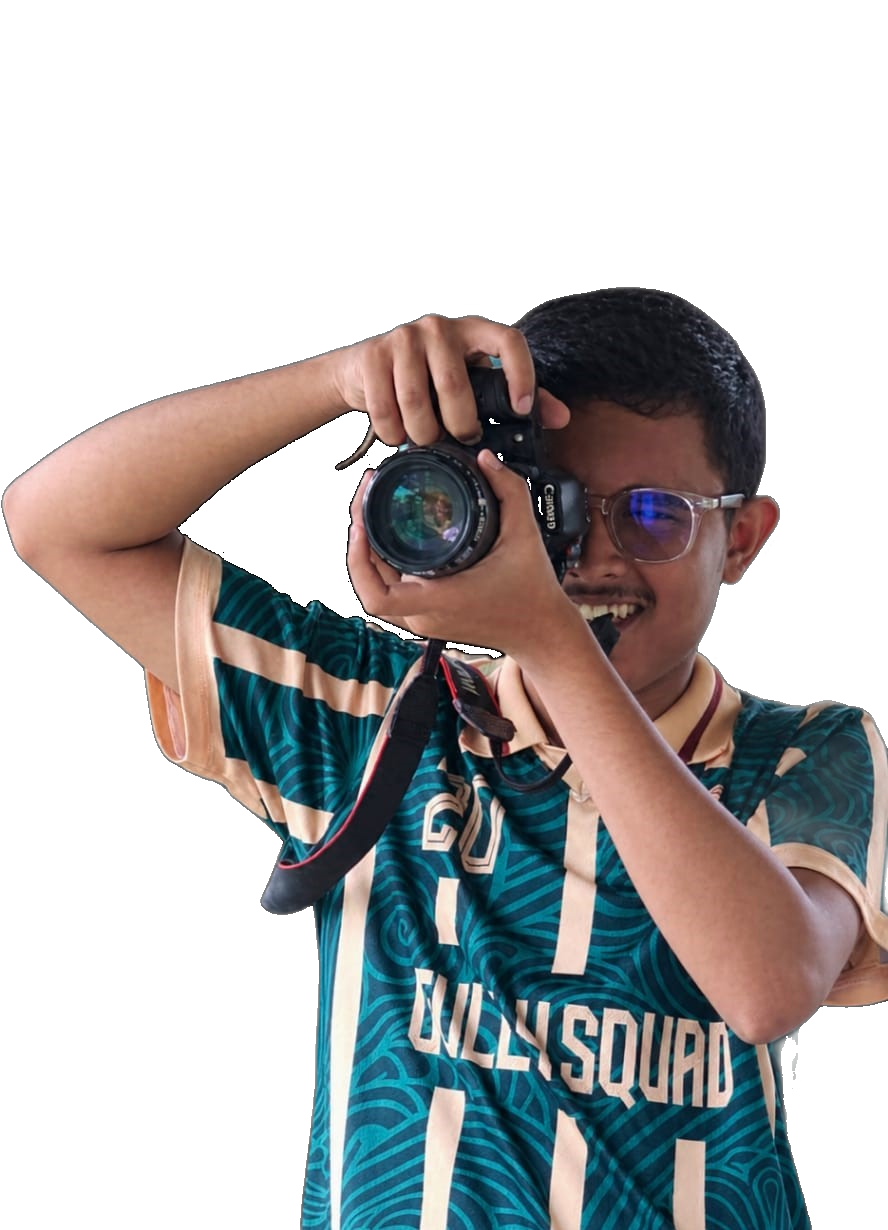 Sharif Bin Aziz Shadman holding a camera